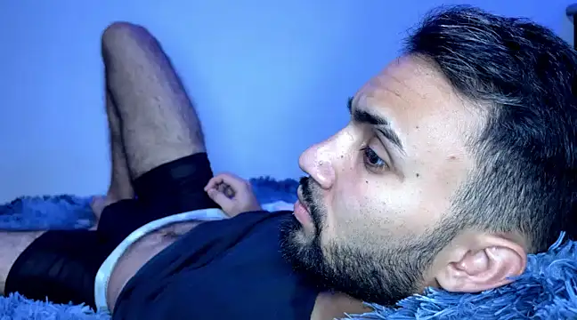 Snapshot of Dar_milk chatting on February 26, 2025, 5:09 am Dar milk online show from February 26, 2025, 5:09 am