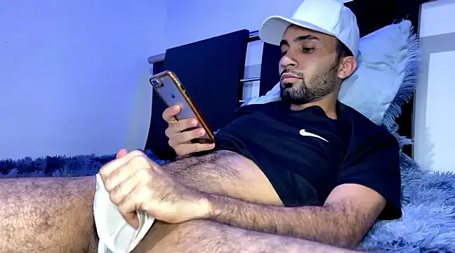 Snapshot of Dar_milk chatting on March 14, 2025, 5:05 am Dar milk online show from March 14, 2025, 5:05 am