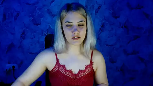 Snapshot of nika_gold1 chatting on February 25, 2025, 7:03 pm nika gold1 online show from February 25, 2025, 7:03 pm