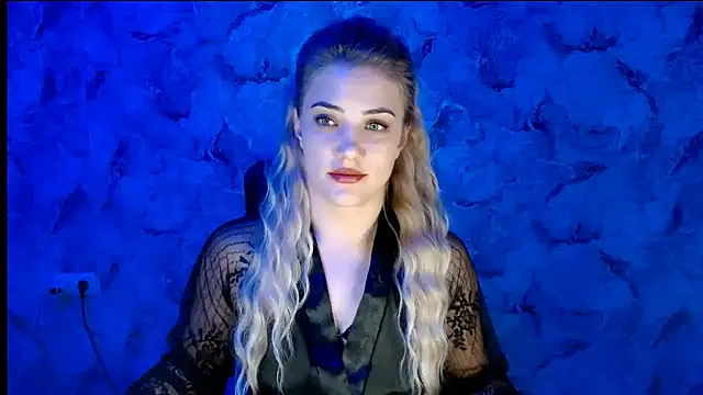 Snapshot of nika_gold1 chatting on October 24, 2025, 6:15 pm nika gold1 online show from October 24, 2025, 6:15 pm