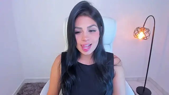 dominique21  online show from January 27, 2025, 4:30 am