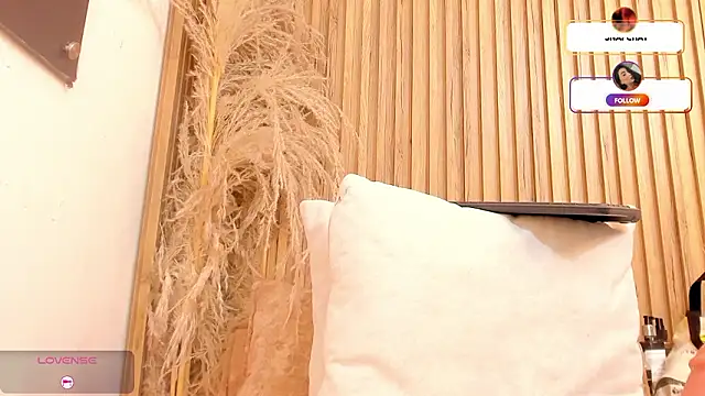 sofhiaa adaams online show from March 4, 2026, 11:00 pm