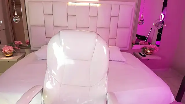 Snapshot of Biancax_ chatting on February 15, 2026, 4:09 am Biancax online show from February 15, 2026, 4:09 am