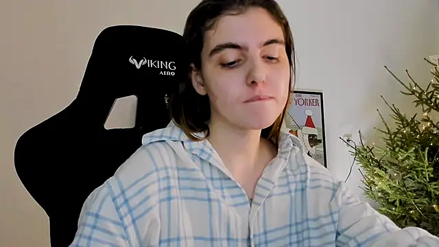 Snapshot of emmamurrr chatting on December 30, 2024, 7:32 pm emmamurrr online show from December 30, 2024, 7:32 pm