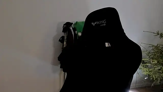 Snapshot of emmamurrr chatting on January 8, 2025, 7:34 pm emmamurrr online show from January 8, 2025, 7:34 pm