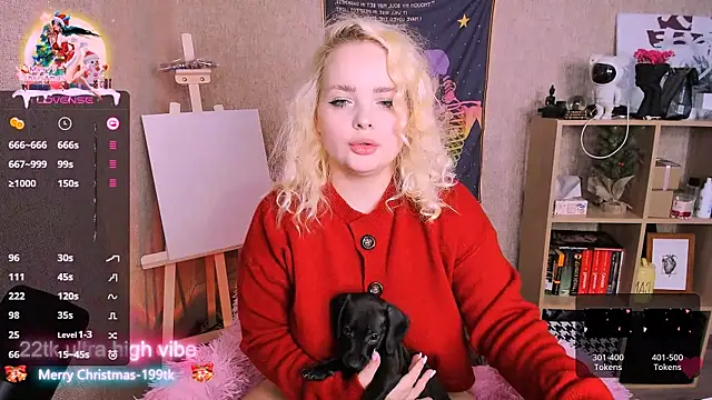 Snapshot of flower_sarah_ chatting on January 1, 2025, 10:43 am flower sarah  online show from January 1, 2025, 10:43 am