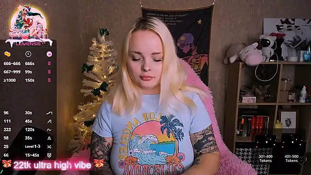 Snapshot of flower_sarah_ chatting on January 3, 2025, 1:36 pm flower sarah  online show from January 3, 2025, 1:36 pm
