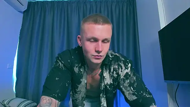 Snapshot of Samuel_Andrew chatting on January 22, 2025, 6:42 am Samuel Andrew online show from January 22, 2025, 6:42 am