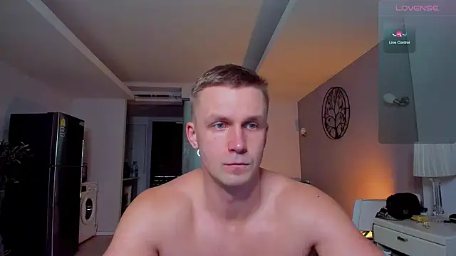 Samuel Andrew online show from December 15, 2025, 3:44 am