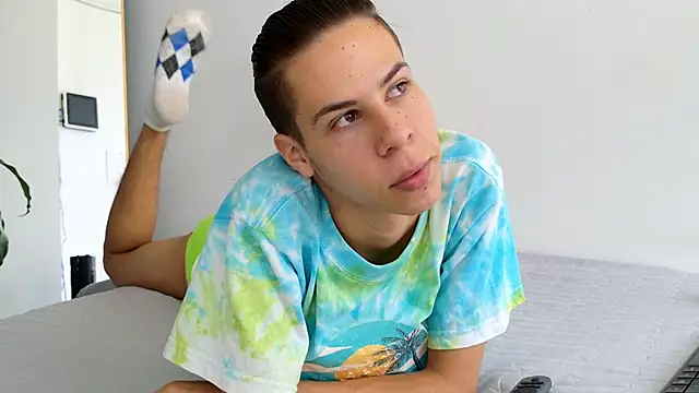 grey   27 online show from February 26, 2025, 2:25 pm