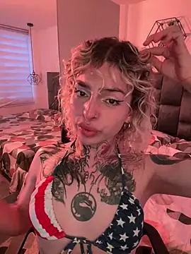 Snapshot of Bonnie_vega chatting on April 21, 2026, 10:23 pm Bonnie vega online show from April 21, 2026, 10:23 pm