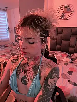 Snapshot of Bonnie_vega chatting on April 22, 2026, 9:49 pm Bonnie vega online show from April 22, 2026, 9:49 pm