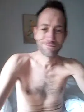 WillyWhiteBoy online show from July 22, 2026, 7:11 am