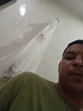 yoryisexi online show from June 16, 2026, 1:58 pm