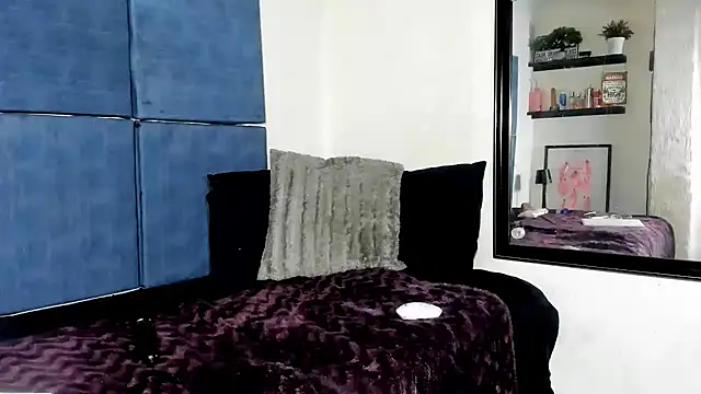 Ebonydollxx online show from April 15, 2026, 4:58 pm