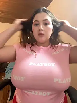 Kamilla Loop online show from November 16, 2025, 7:19 pm