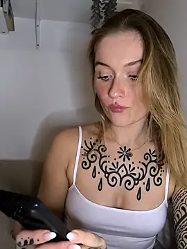 Goldloeckchen159 online show from October 10, 2025, 6:40 pm