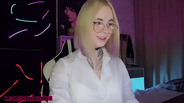 snake  bites online show from November 13, 2025, 9:58 pm