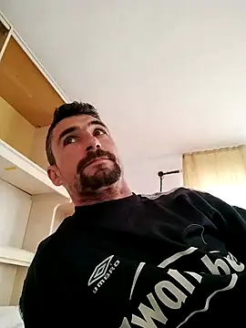 Snapshot of LOREDAN1 chatting on March 11, 2025, 11:12 am LOREDAN1 online show from March 11, 2025, 11:12 am