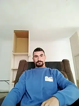 Snapshot of LOREDAN1 chatting on September 29, 2025, 6:51 am LOREDAN1 online show from September 29, 2025, 6:51 am