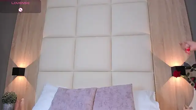 bella1207 online show from January 11, 2025, 7:49 pm