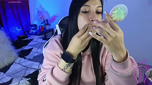 Majuu   online show from November 29, 2025, 12:41 pm