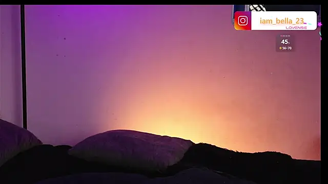 yourtoybella online show from November 14, 2025, 6:50 pm