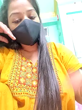 Snapshot of Monalisa_Singh chatting on October 16, 2025, 5:25 pm Monalisa Singh online show from October 16, 2025, 5:25 pm