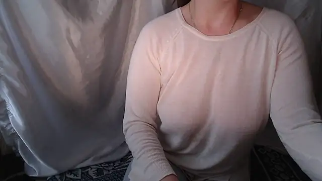 Snapshot of Burberrry_ chatting on May 7, 2026, 4:23 pm Burberrry online show from May 7, 2026, 4:23 pm
