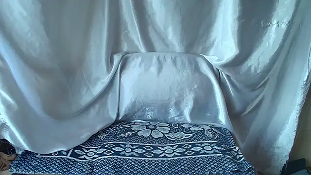Snapshot of Burberrry_ chatting on July 12, 2026, 4:53 pm Burberrry online show from July 12, 2026, 4:53 pm