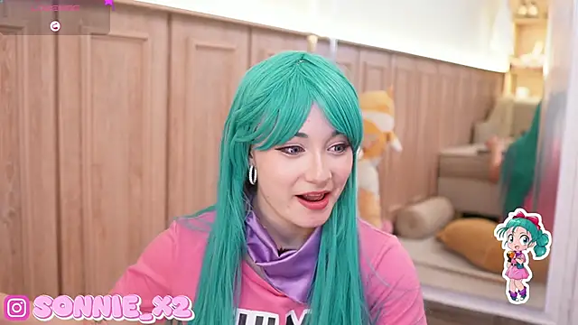 Sonnie  online show from December 18, 2024, 2:49 pm