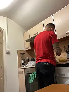 Snapshot of Yourhotboy_42 chatting on February 15, 2025, 8:54 pm Yourhotboy 42 online show from February 15, 2025, 8:54 pm