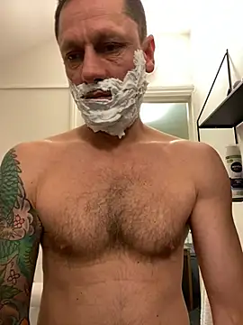 Snapshot of Yourhotboy_42 chatting on February 25, 2025, 9:13 pm Yourhotboy 42 online show from February 25, 2025, 9:13 pm