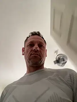 Snapshot of Yourhotboy_42 chatting on October 5, 2025, 11:52 am Yourhotboy 42 online show from October 5, 2025, 11:52 am