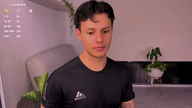 Snapshot of Alexxblue chatting on October 30, 2025, 2:24 am Alexxblue online show from October 30, 2025, 2:24 am