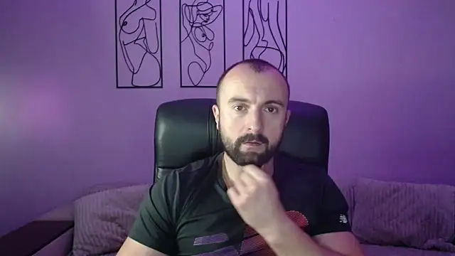 brindlefly6969 online show from October 7, 2025, 10:34 am