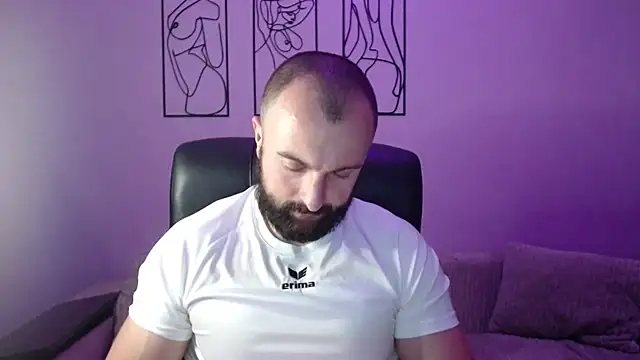 brindlefly6969 online show from October 28, 2025, 11:47 am