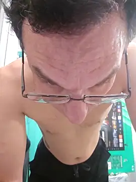 Iliketocooksquirt25 online show from March 4, 2026, 5:02 am