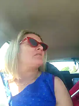 Snapshot of lady_charlyne chatting on January 20, 2025, 5:06 pm lady charlyne online show from January 20, 2025, 5:06 pm