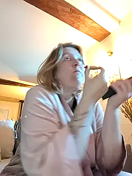 Snapshot of lady_charlyne chatting on September 9, 2025, 6:24 am lady charlyne online show from September 9, 2025, 6:24 am