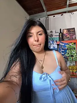 bella isabela online show from October 7, 2025, 8:06 pm