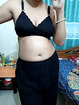 Snapshot of Priya_Boudi chatting on March 1, 2025, 4:47 am Priya Boudi online show from March 1, 2025, 4:47 am