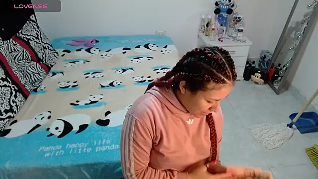 soniafuckboobs online show from February 19, 2026, 12:23 pm