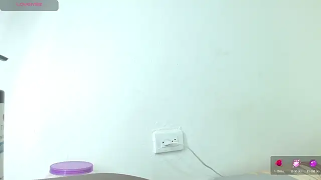 Alexa priincess online show from March 25, 2026, 10:49 pm