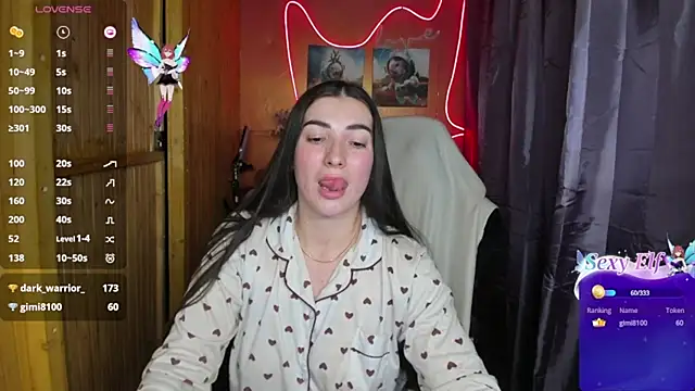 Snapshot of Fiery_Brunette_ chatting on December 22, 2024, 9:31 pm Fiery Brunette online show from December 22, 2024, 9:31 pm