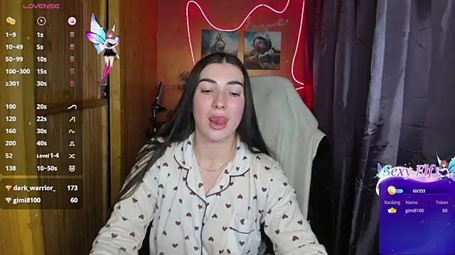 Snapshot of Fiery_Brunette_ chatting on December 31, 2024, 5:55 am Fiery Brunette online show from December 31, 2024, 5:55 am