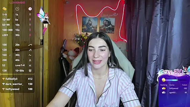 Snapshot of Fiery_Brunette_ chatting on January 3, 2025, 2:08 pm Fiery Brunette online show from January 3, 2025, 2:08 pm