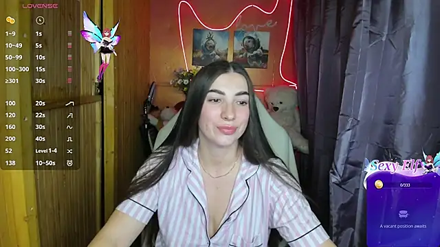 Snapshot of Fiery_Brunette_ chatting on January 7, 2025, 4:27 pm Fiery Brunette online show from January 7, 2025, 4:27 pm