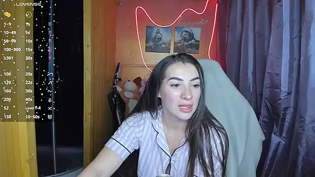 Snapshot of Fiery_Brunette_ chatting on March 3, 2025, 11:44 am Fiery Brunette online show from March 3, 2025, 11:44 am