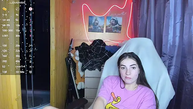 Snapshot of Fiery_Brunette_ chatting on March 4, 2025, 2:42 pm Fiery Brunette online show from March 4, 2025, 2:42 pm